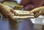 Госслужащему за долги устроили 