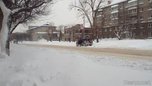 Очистка краевых дорог от снега продолжается