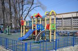 Первую детскую площадку по программе «1000 дворов» установили в Уссурийске
