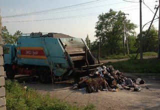 Уссурийский водитель мусоровоза требует опровержения