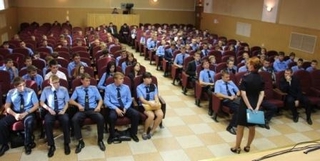 В Уссурийске прошла встреча транспортных полицейских с первокурсниками железнодорожного вуза 