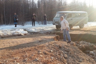 Жители Уссурийска через Youtube призывают власти привести в порядок дороги