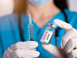 Более ста уссурийцев уже сделали прививку от коронавирусной инфекции