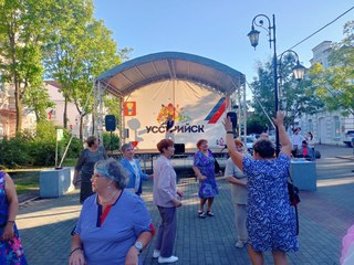 4 сентября в Уссурийске состоялась заключительная программа Летних вечеров 50+!