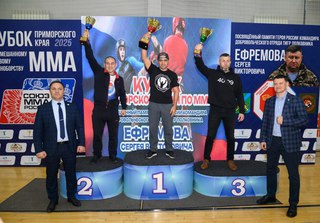 Сила духа и мыслей о Герое. В Уссурийске определили сильнейших бойцов Кубка Приморья по ММA