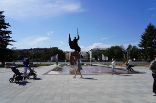 Глава округа Евгений Корж посетил строящиеся и ремонтируемые объекты города
